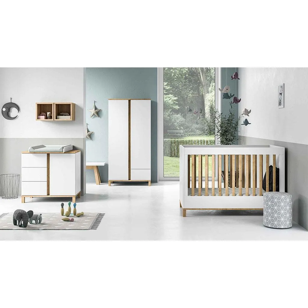 Altitude White Cot, Compactum & Changer Bundle